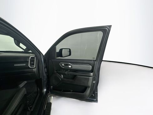 Used 2019 RAM 1500 Big Horn AWD/4WD image 30