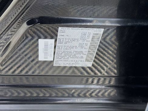 Used 2020 Nissan Pathfinder S FWD image 34