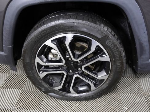 Used 2022 Jeep Compass Limited image 41