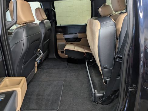 Used 2022 Ford F150 Lariat w/ Equipment Group 502A High image 21