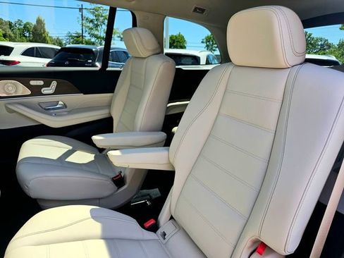 New 2026 Mercedes-Benz GLS 450 4MATIC image 24