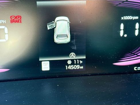 Used 2023 Kia Soul LX w/ LX Technology Package image 14