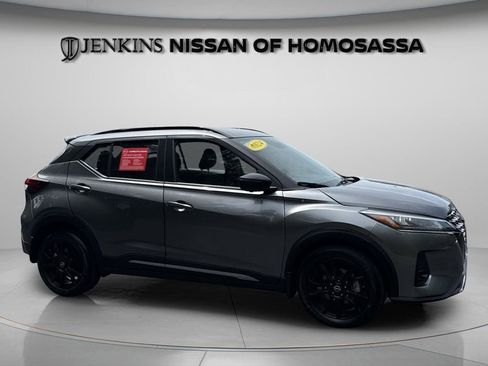 Certified 2024 Nissan Kicks SR FWD image 2