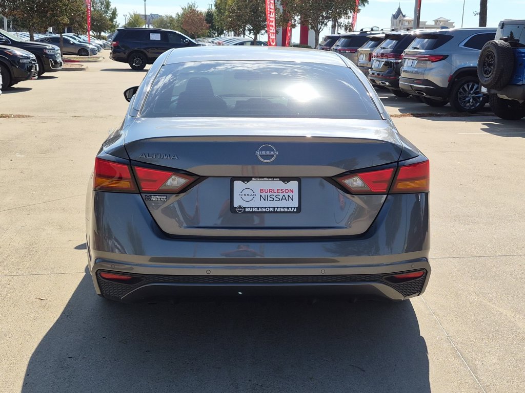 Certified 2024 Nissan Altima 2.5 S FWD image 3