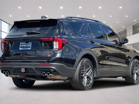 Used 2025 Ford Explorer ST w/ Sun And Sound Package AWD/4WD image 4