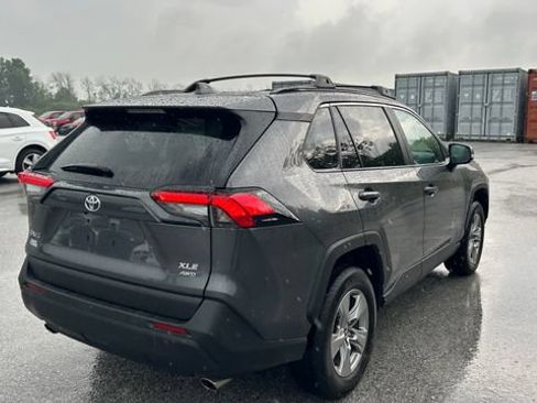 Used 2025 Toyota RAV4 XLE AWD/4WD image 3