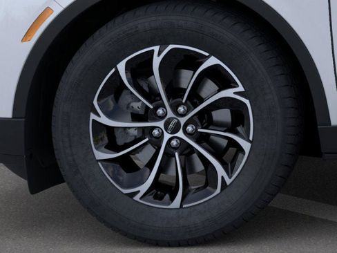 New 2026 Lincoln Nautilus Premier image 19