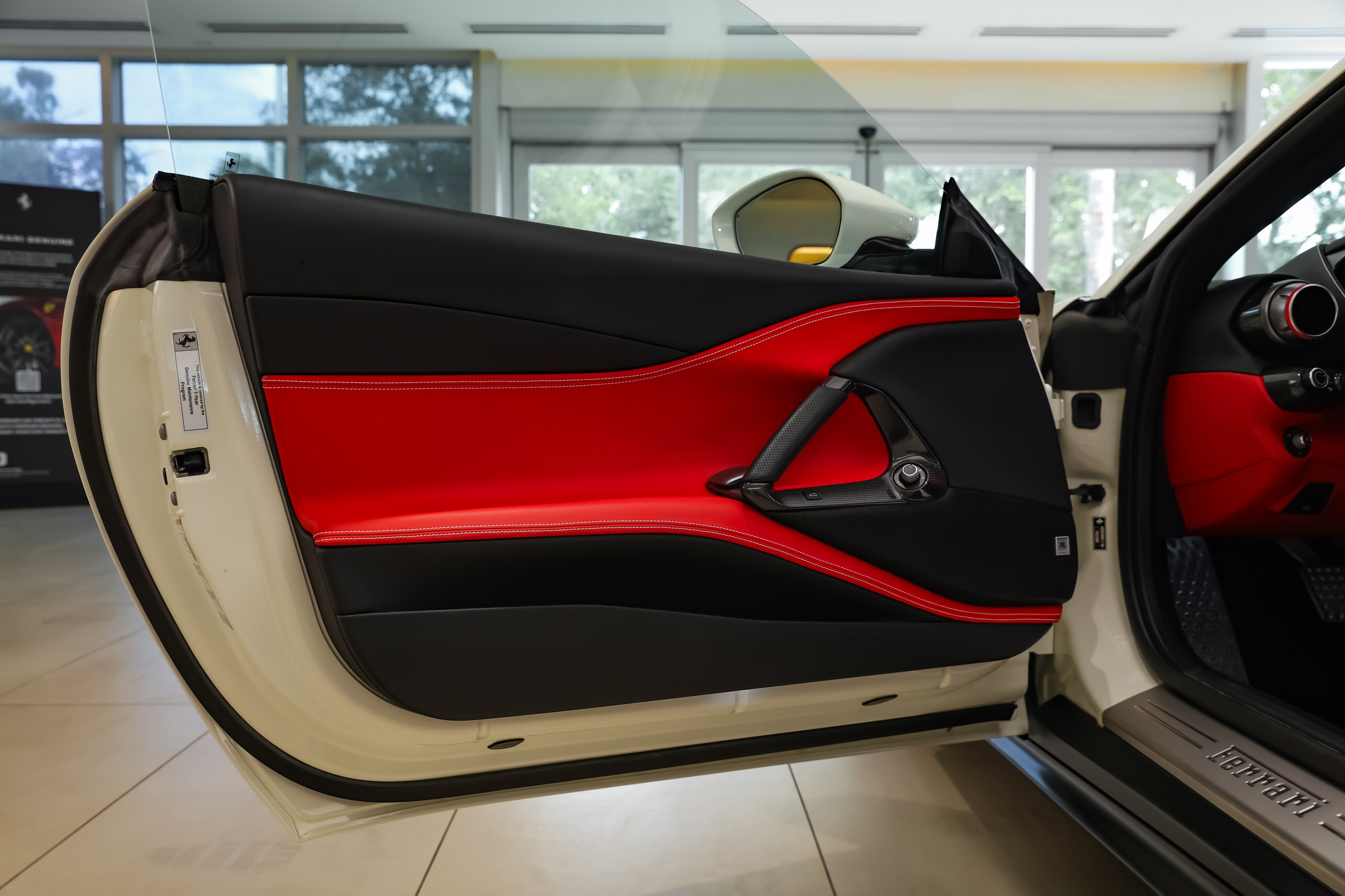 Used 2021 Ferrari 812 GTS RWD image 39