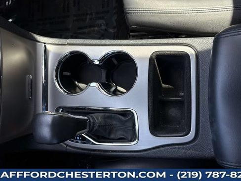 Used 2020 Jeep Grand Cherokee Altitude RWD image 19