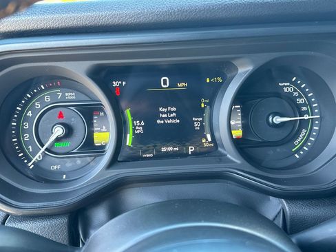 Used 2024 Jeep Wrangler Unlimited w/ Convenience Group image 22