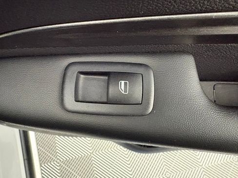 Used 2023 Dodge Durango SXT RWD image 45