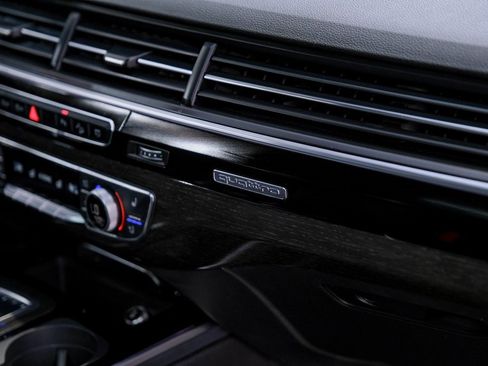 Used 2018 Audi Q7 3.0T Prestige w/ Prestige Package image 36