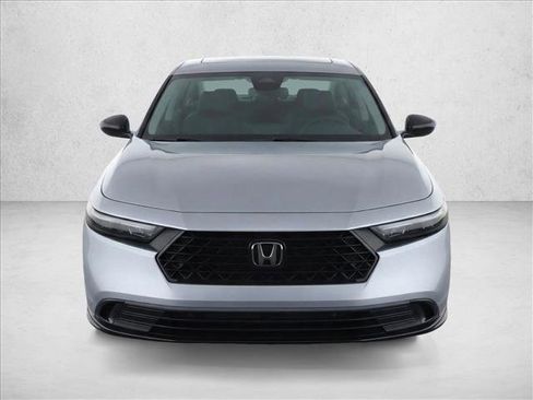 Used 2023 Honda Accord Sport image 2