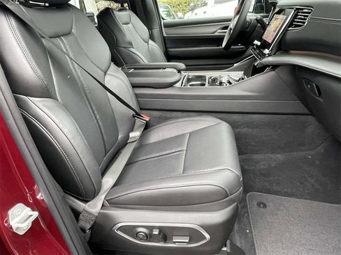 New 2025 Jeep Wagoneer Series II w/ Convenience Group I image 35
