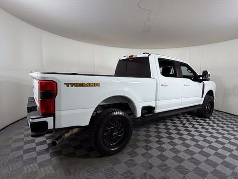 Used 2023 Ford F250 Lariat w/ Lariat Ultimate Package AWD/4WD image 4
