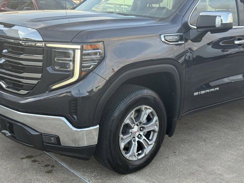 Used 2024 GMC Sierra 1500 SLT image 2
