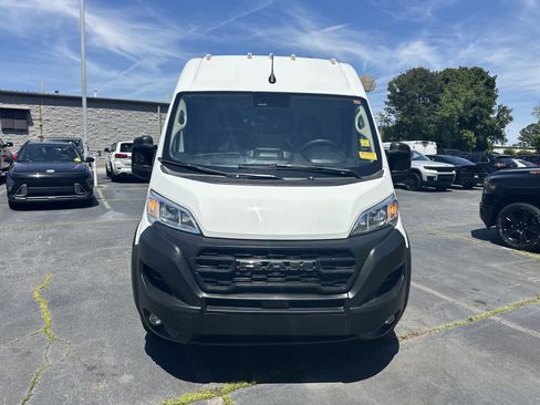 Used 2025 RAM ProMaster 2500 w/ Convenience Group FWD image 4