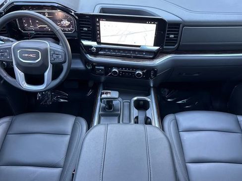 Used 2025 GMC Sierra 1500 Elevation w/ Elevation Premium Package image 15