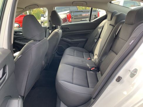 Used 2024 Nissan Altima 2.5 SV image 22