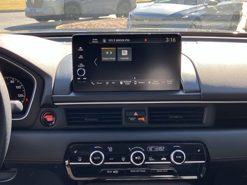 Certified 2025 Honda Pilot EX-L image 25