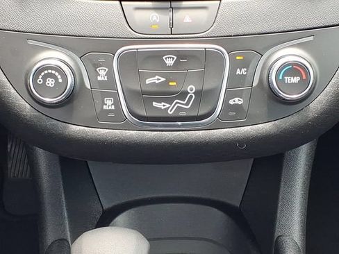 Used 2025 Chevrolet Malibu RS FWD image 15