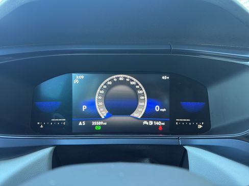 Used 2022 Volkswagen Taos SE w/ Panoramic Sunroof Package image 19