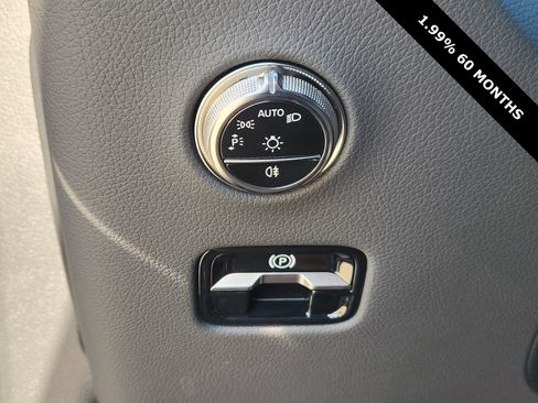 Certified 2025 Mercedes-Benz GLC 300 image 21