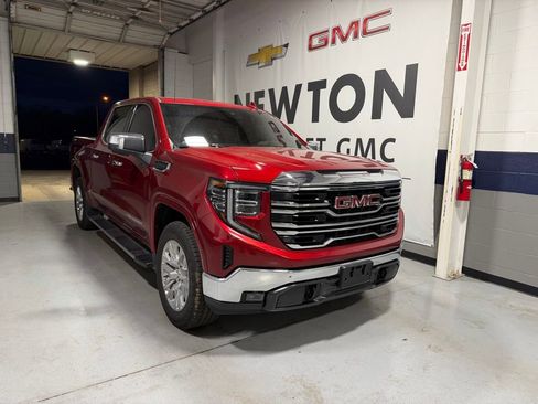 Used 2023 GMC Sierra 1500 SLT w/ SLT Premium Package image 2