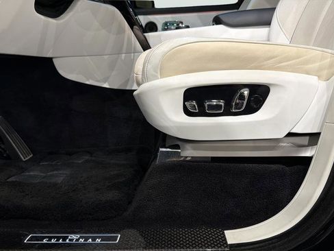 Used 2022 Rolls-Royce Cullinan Black Badge w/ Dark Exterior Package image 20