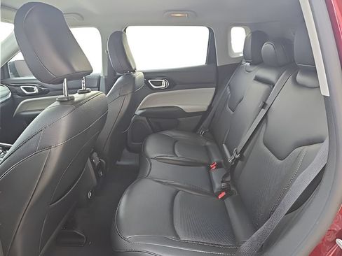 Used 2022 Jeep Compass Limited AWD/4WD image 25