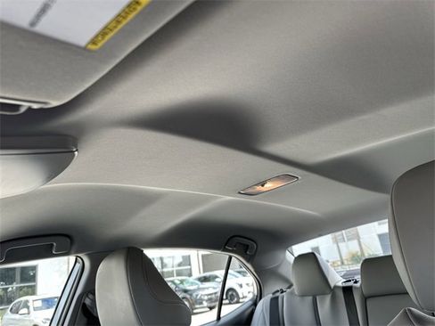 Used 2024 Toyota Camry SE image 16