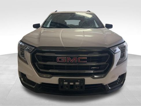 Used 2023 GMC Terrain AT4 image 13