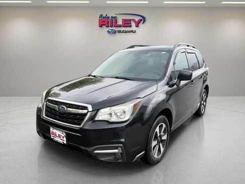 Used 2017 Subaru Forester 2.5i Premium AWD/4WD image 1