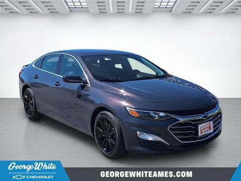 Used 2025 Chevrolet Malibu RS FWD image 1