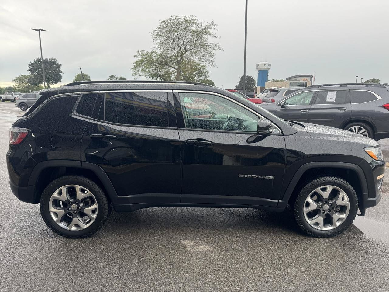 Used 2018 Jeep Compass Limited w/ Navigation Group AWD/4WD image 9