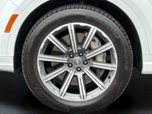 Used 2017 Audi Q7 3.0T Premium Plus image 27