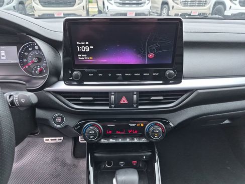 Used 2023 Kia Forte GT-Line w/ GT-Line Premium Package FWD image 22