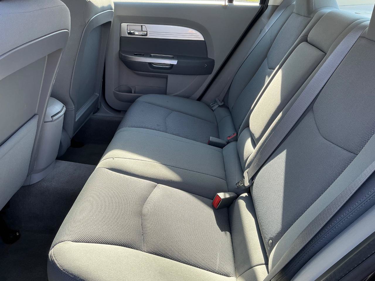 Used 2007 Chrysler Sebring Touring w/ Convenience Group I FWD image 12