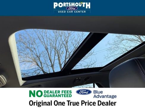 Certified 2022 Ford Explorer XLT w/ Equipment Group 202A image 10