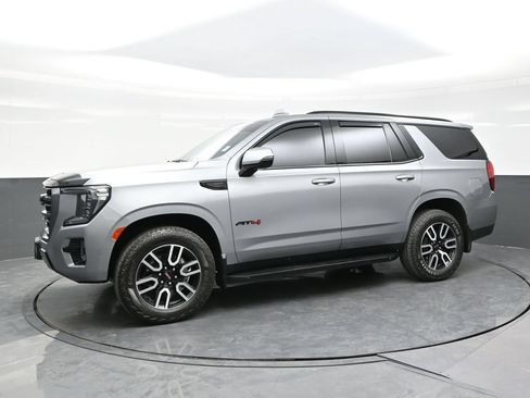 Used 2023 GMC Yukon AT4 AWD/4WD image 3