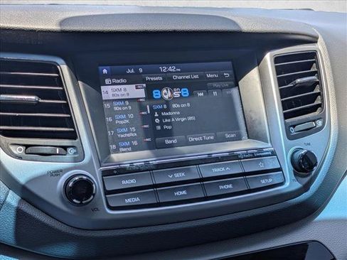 Used 2018 Hyundai Tucson Value FWD image 14