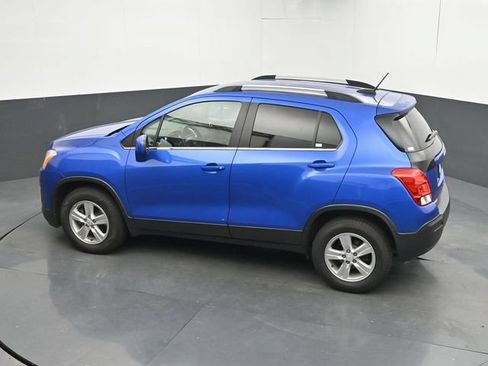 Used 2015 Chevrolet Trax LT w/ LT Plus Package AWD/4WD image 38