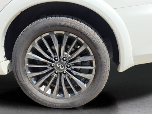 Used 2023 INFINITI QX80 Sensory w/ All-Season Package AWD/4WD image 29