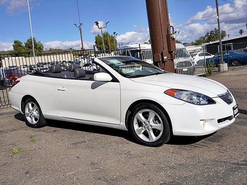 Used 2005 Toyota Solara SLE image 10