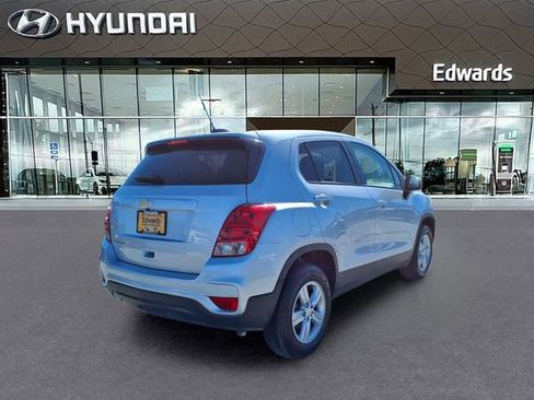 Used 2022 Chevrolet Trax LS w/ Tint and Cruise Package image 7