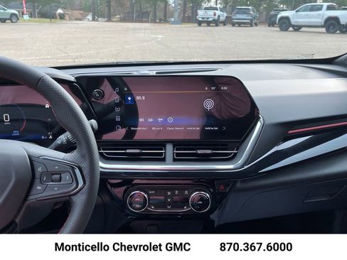 New 2026 Chevrolet Trax RS w/ Sunroof Package image 17