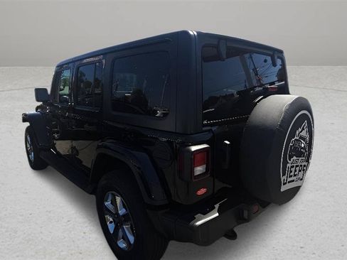Used 2021 Jeep Wrangler Unlimited Sahara AWD/4WD image 4