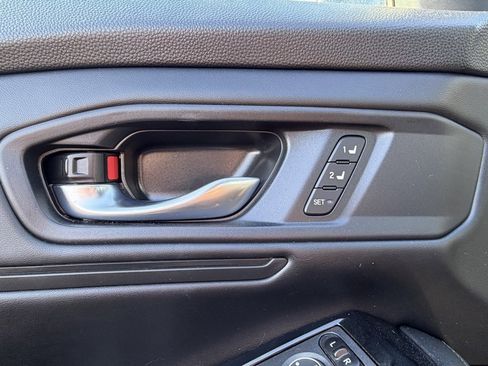 Used 2023 Honda Accord Touring image 27