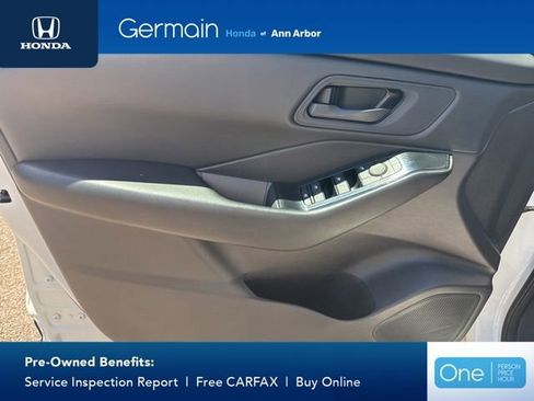 Used 2024 Nissan Rogue S FWD image 19