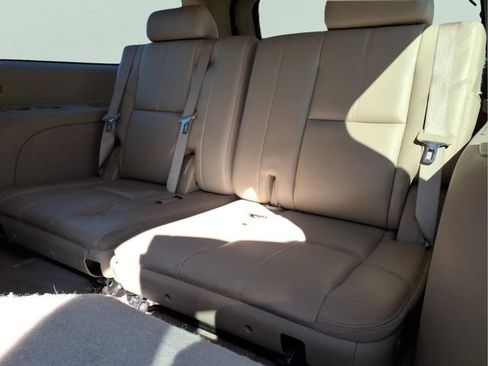 Used 2008 Chevrolet Suburban LTZ w/ LTZ Preferred Equipment Group image 22